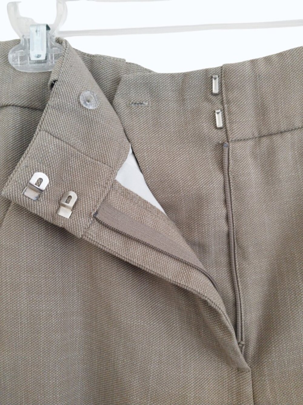 H&M Tailored High-Waist Women's Shorts Excellent Condition Tan Dressy Classy - Picture 3 of 8